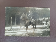 AK/Echtfoto, Offizier/Soldat zu Pferde mit Pickelhaube und Säbel, Bitsch