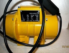 Unwuchtmotor  230 Volt VA 2 -