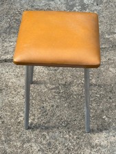 DDR Hocker Hellbraun mit Metallgestell Alu - Wohnzimmer, Küche Vintage 70er