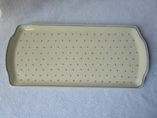 alte Keramik Kuchenplatte Servierplatte cremefarben blaue Pünktchen 33x15cm