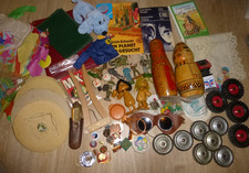 Konvolut verschiedene DDR Artikel Bücher Girlanden Laterne Räder  u.v.m.