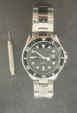 Herren-Armbanduhr mit Metallband silberfarbig Uhr Modern Edel Design