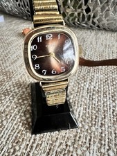 UMF Ruhla Damen Armbanduhr Handaufzug Vintage