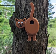 Vogelhaus und Nistkasten Katze