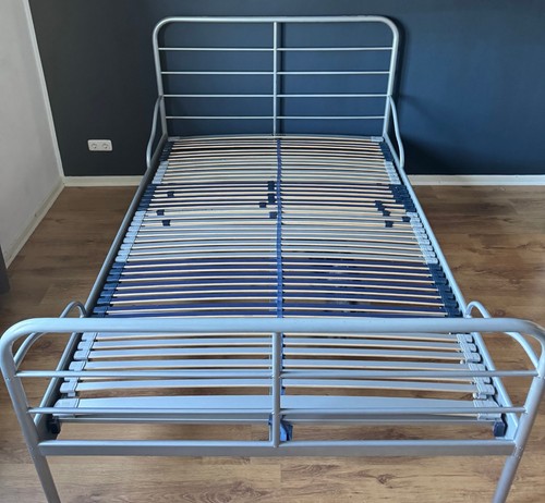 Bett 140x200 mit - , lattenrost
