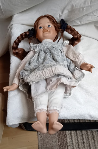 Deko puppe mädchenpuppe rot - deko-puppe,