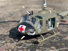 Bell UH-1 E SAN US Army  Luftrettung   1:87