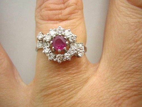 Brillant rubin ring - rubin, 585/000