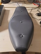 PEUGEOT 1172270700 SITZBANK SV50 SC SV80 GRAU NEU ORIGINAL F0009