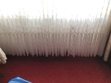 Elegante Spitzengardine, Gesamtbreite 3,75m, gebr.