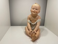 Porzellan Figur Baby 20 cm
