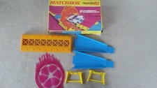 Matchbox Rennbahn SF-13