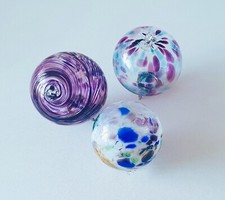 3 schöne Vintage Glaskugeln