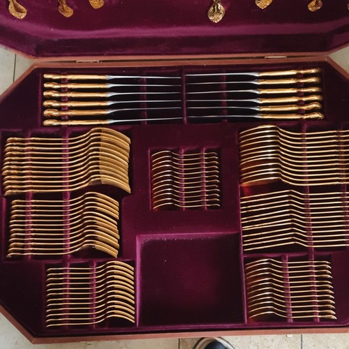 Goldfarbenes besteck set - besteck-set, im