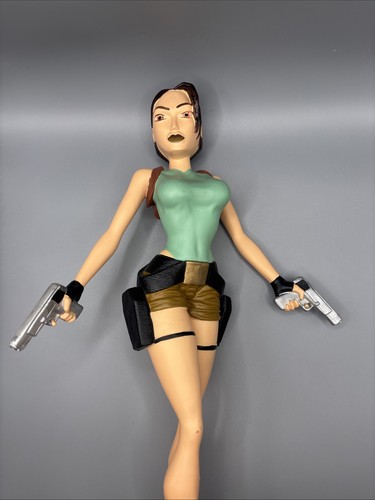 Lara croft tomb raider figur - lara,