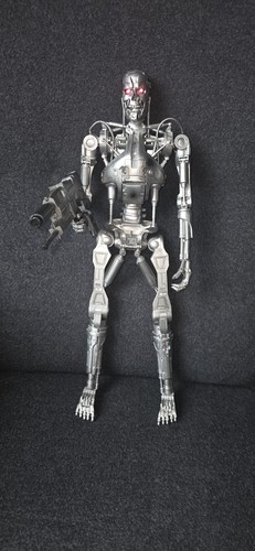 Biete neca endoskeleton t800 - biete,