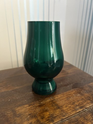 Green nosing tasting glencairn - green,