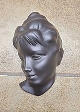 Keramik Wandmaske Frau Ursula