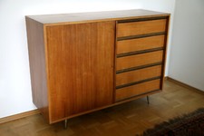 Wohnzimmereinrichtung - Mid Century Möbel - Anrichten, Sessel, Tisch, Stehlampe