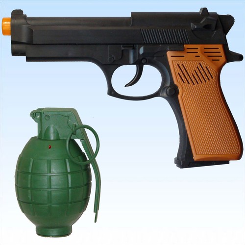 Pistole und handgranate mit - pistole,