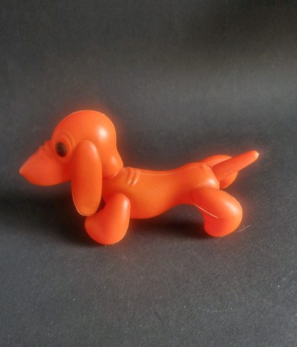 Ddr hund dackel aus plaste - dackel,