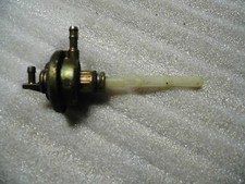 E. MBK Stunt Yamaha Slider Benzinhahn Kraftstoffhahn