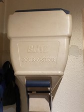 Futtertonne Wandbox  Für Hundefutter Blitz pour n stor