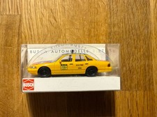 Top: Busch 49031 Ford Crown