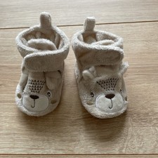 Baby Schuhe Plüsch beige