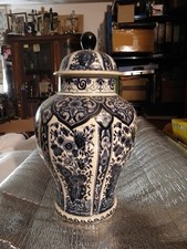 Vase mit Deckel Delfter