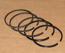 Satz Kolbenringe für Deutz FL 612 bzw. F1L612 11-er F2L612 22-er Traktor Kolben