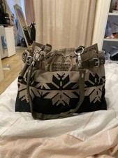 George Gina & Lucy Damen