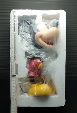 Disney Showcase "Mickey Mouse"