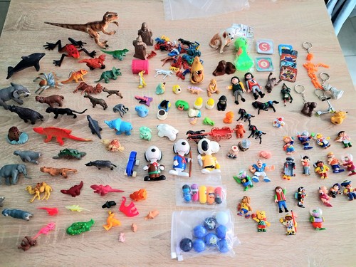 Fremdfiguren konvolut - -,