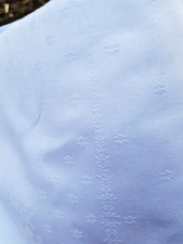 festliche hellblaue Tischdecke