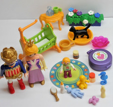 Königspaar mit Baby Wiege +