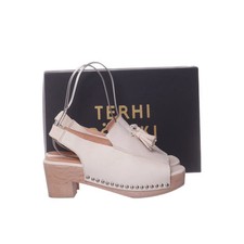 Terhi Pölkki, Clogs, Größe