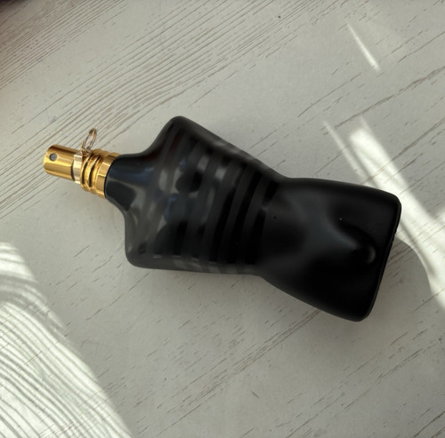 Schwarzer parfum flakon - schwarzer, in
