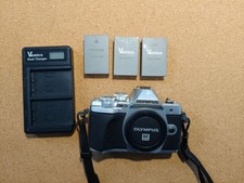 Olympus OM-D E-M10 Mark III, +