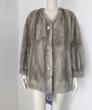 Neuer Nerz Pelzmantel