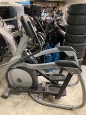 Matrix Crosstrainer/Elliptical/ silber/schwarz|178cm x 74,2cm x 174cm von privat