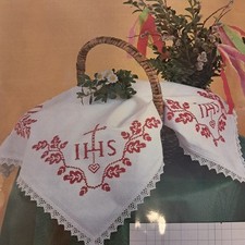 Stickpackung Weihekorbdecke 7626 mit Spitze  zum Besticken mit Garn