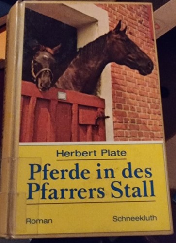 Pferde des pfarrers stall - in,