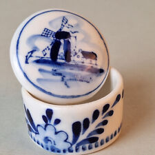 Miniatur Porzellan Dose m