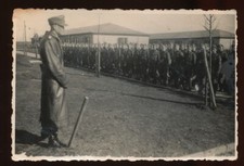 Foto - Soldat mit Feldmütze + langer Ledermantel - 2.WK