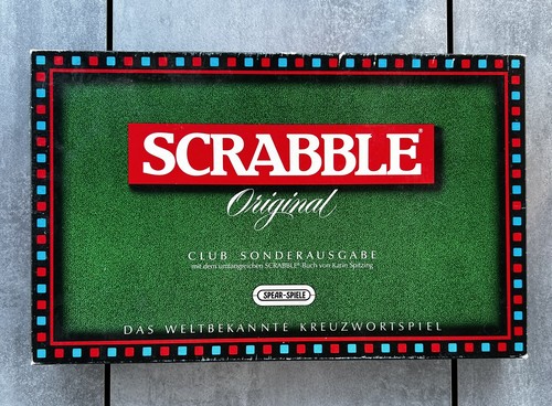 Spear scrabble mit buch - -,