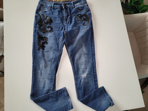 Außergewöhnliche jeans - außergewöhnliche,