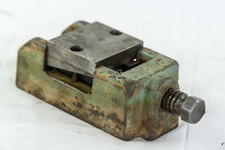 1 Stück Maschinenfuß / höhenverstellbar