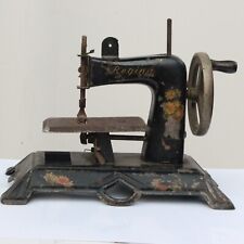 Antike Puppen Nähmaschine