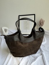 Große Schultertasche